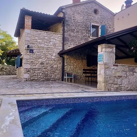 Vila Luan